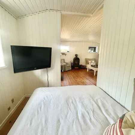 Cozy And Spacious Close To The Water בית נופש *