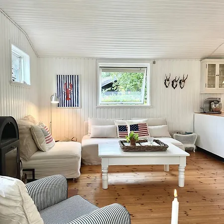 בית נופש Cozy And Spacious Close To The Water Nykøbing Sjælland